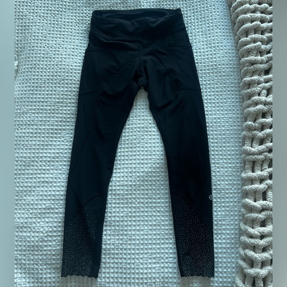 lululemon athletica Pants - Lululemon Crop Leggings